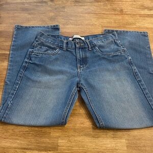 Classic Levi’s blue 550 denim relaxed fit 16regular. W28” X L28”